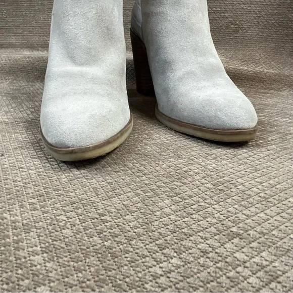 DV8 Dolce Vita Shai Women’s size 7 Grey Suede & Mixed Material Heeled Bootie EUC - Picture 9 of 16